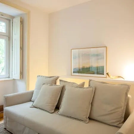 Central 3Bdr Apartment In Lisbon By Lovelystay-2